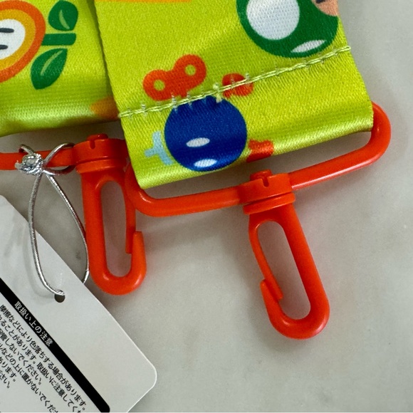 Super Nintendo World Strap - Picture 3 of 3